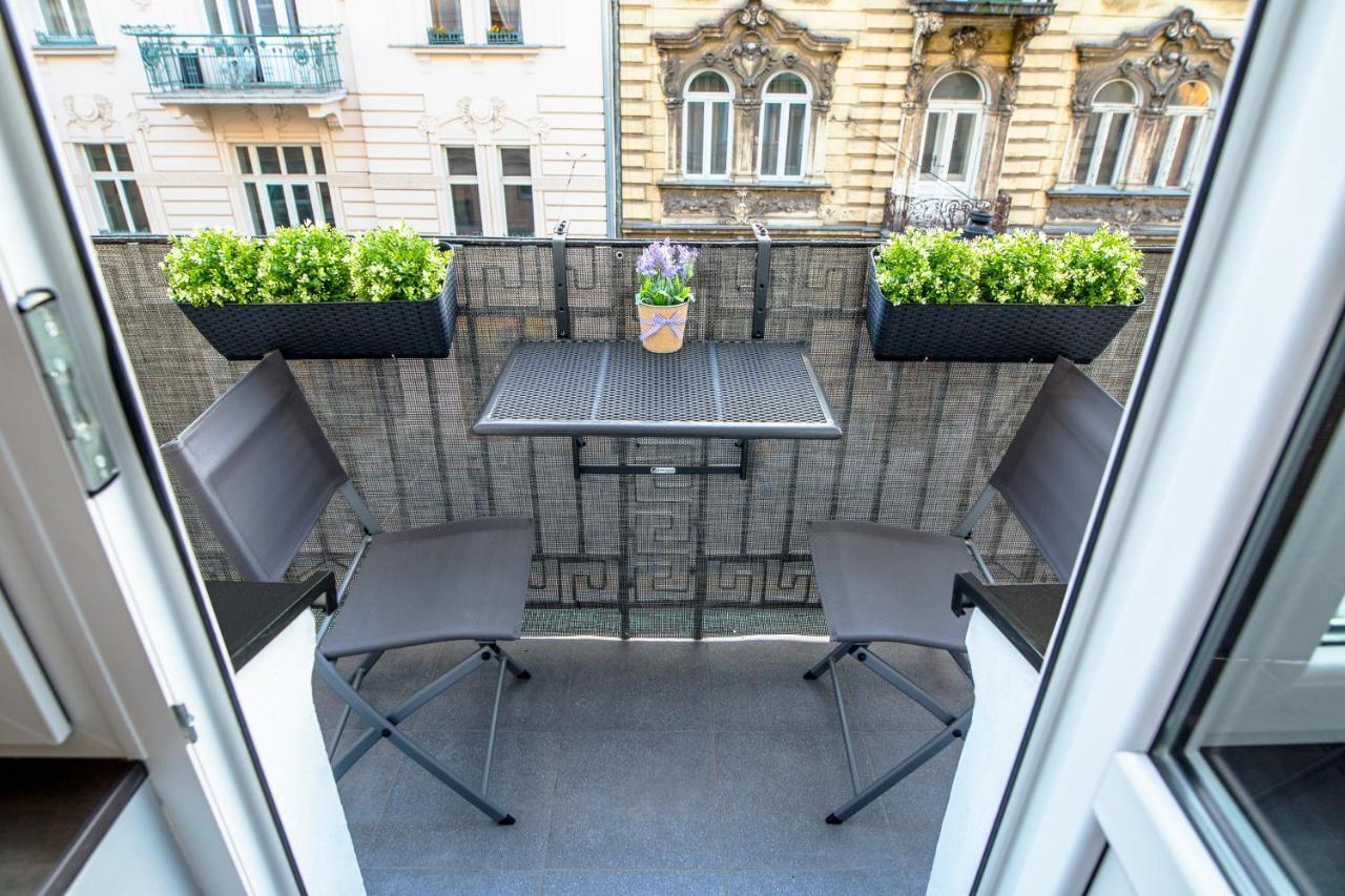 Tribeca City Center Apartments Krakau Exterior foto